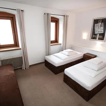 Chillertal Hotell *